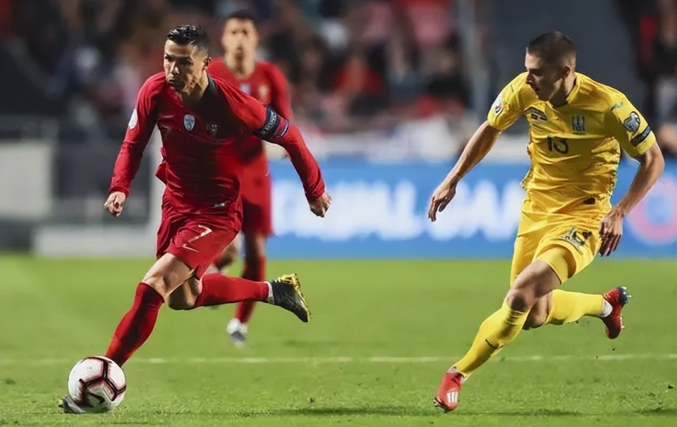 包含西班牙惜败瑞典，无缘欧洲杯卫冕的词条