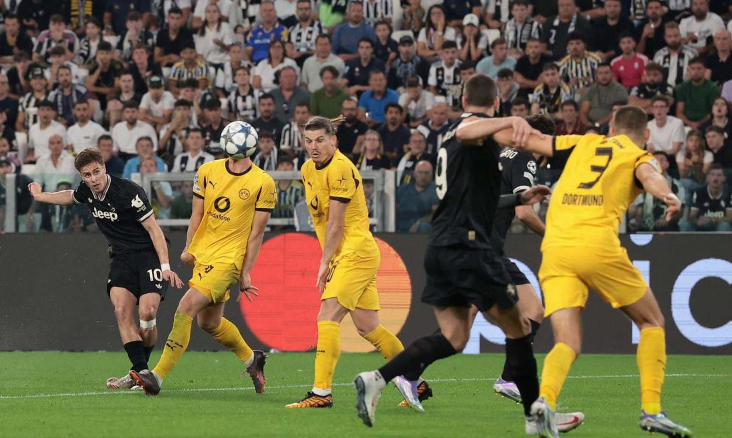 尤文图斯战平对手,难以决出胜负的比赛