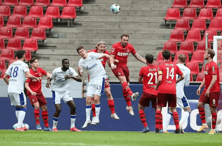 开云APP-弗赖堡客场取胜，击败劲旅闯入德甲前四